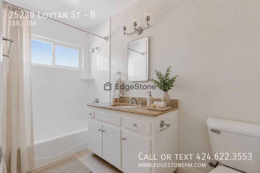 25230 Loytan St #B - Photo 4 of 24