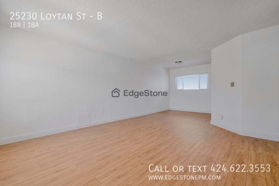 25230 Loytan St #B - Photo 5 of 24