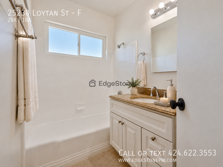 25230 Loytan St #F - Photo 5 of 31