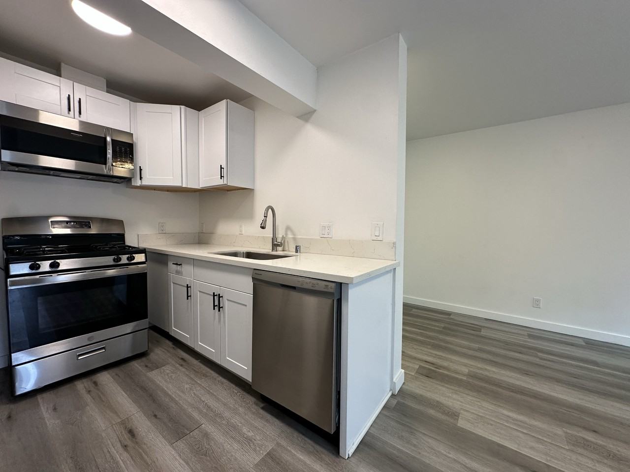 201 Ladera Street - Photo 4 of 5
