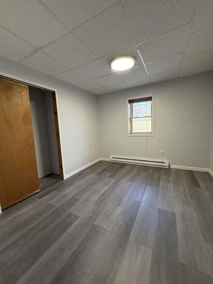 563 Washington - Photo 2 of 15