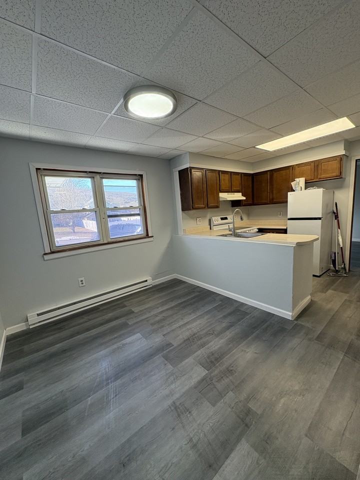 563 Washington - Photo 4 of 15