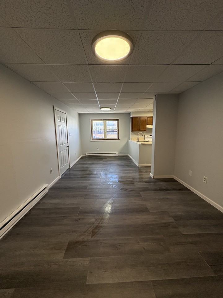 563 Washington - Photo 7 of 15