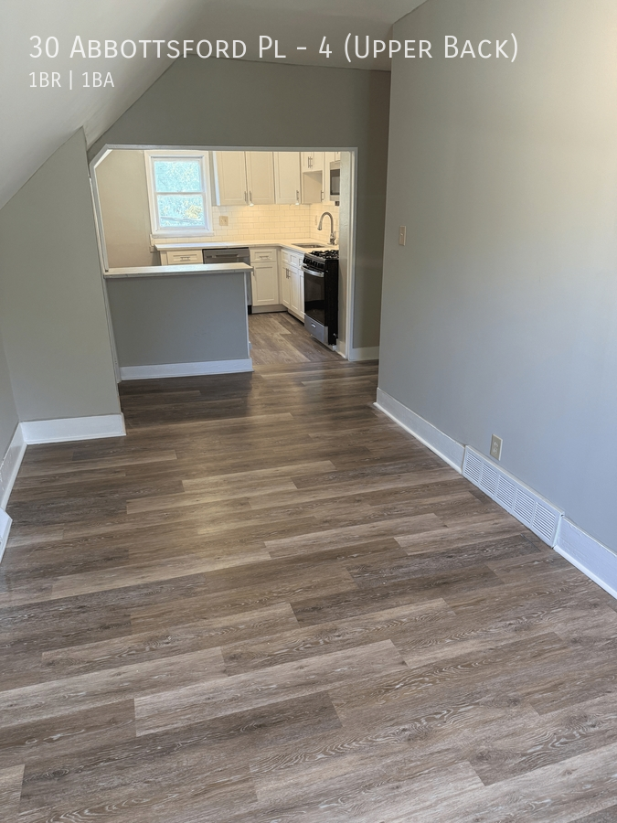 30 Abbottsford Pl #4UPPERBACK - Photo 2 of 8