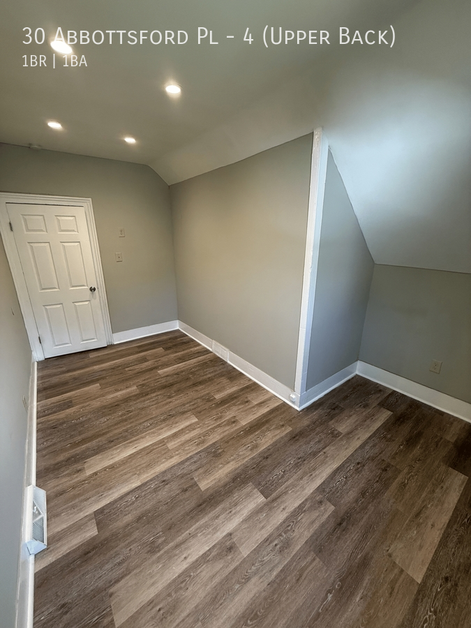 30 Abbottsford Pl #4UPPERBACK - Photo 6 of 8