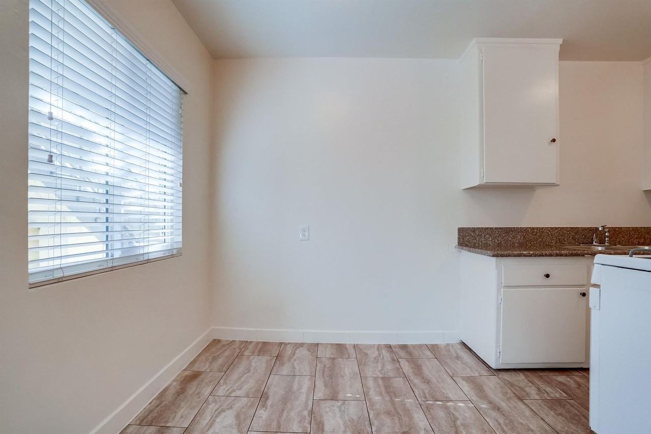 6028 West Blvd #02 - Photo 7 of 18