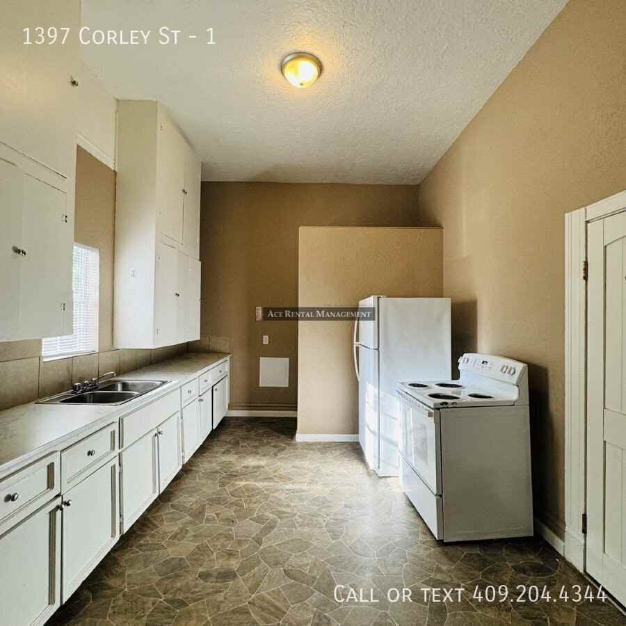 1397 Corley St #1 - Photo 7 of 11