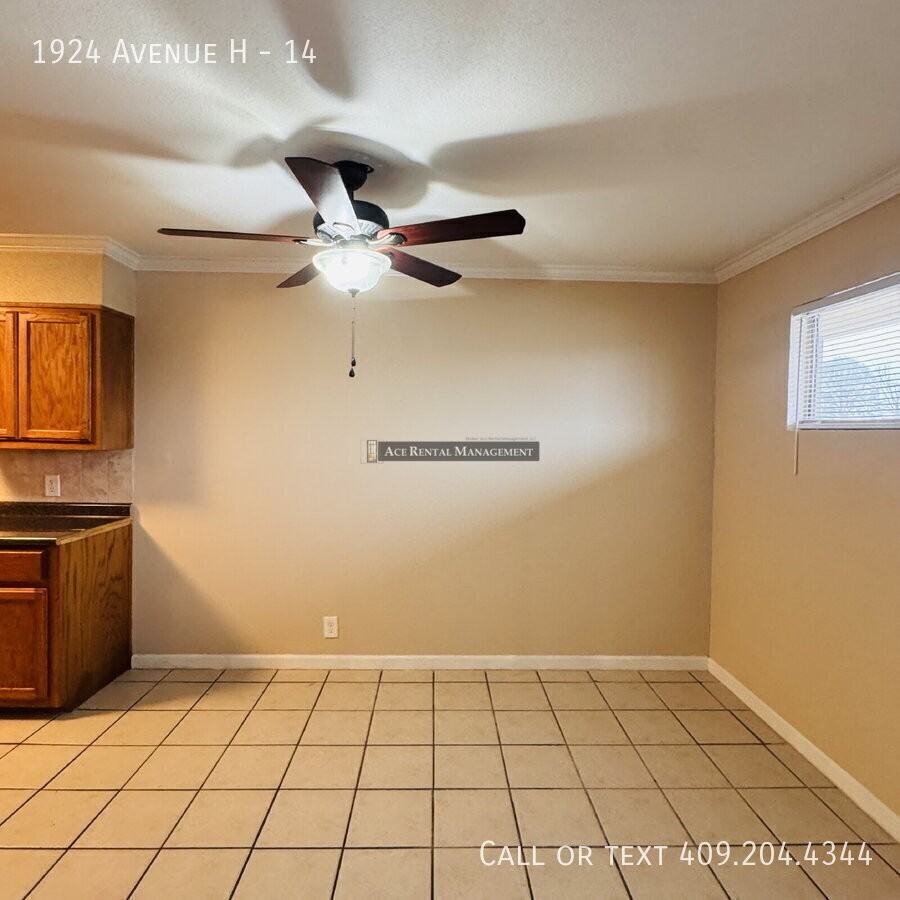 1924 Avenue H #14 - Photo 3 of 13