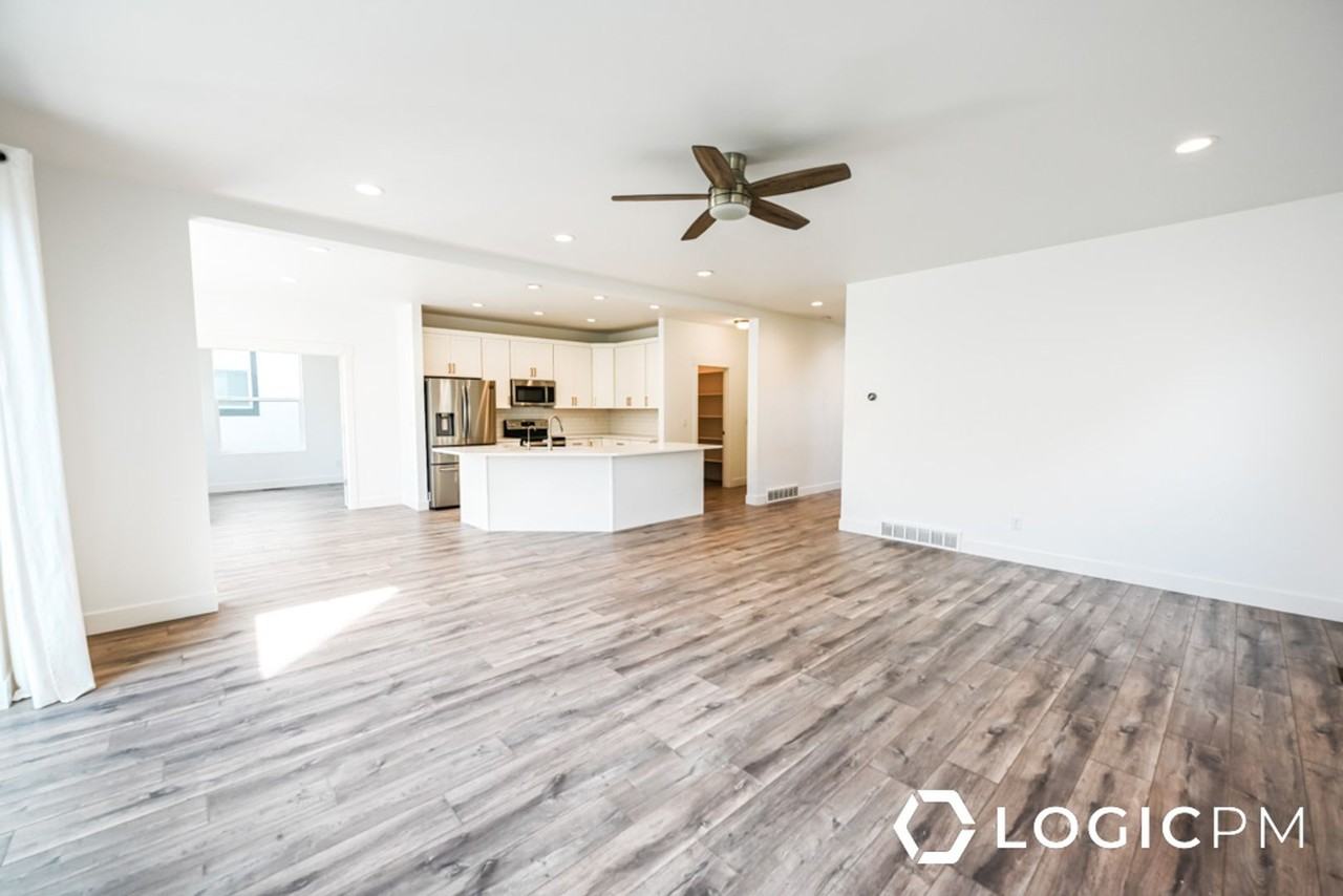 4903 W Upper Bend Dr - Photo 5 of 23