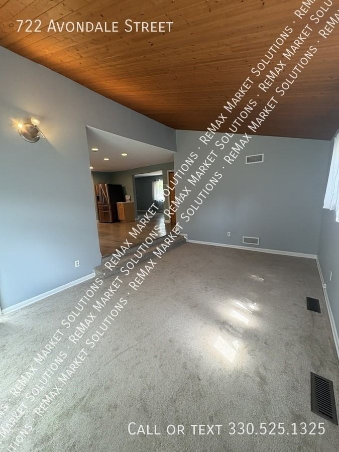 722 Avondale St - Photo 4 of 22