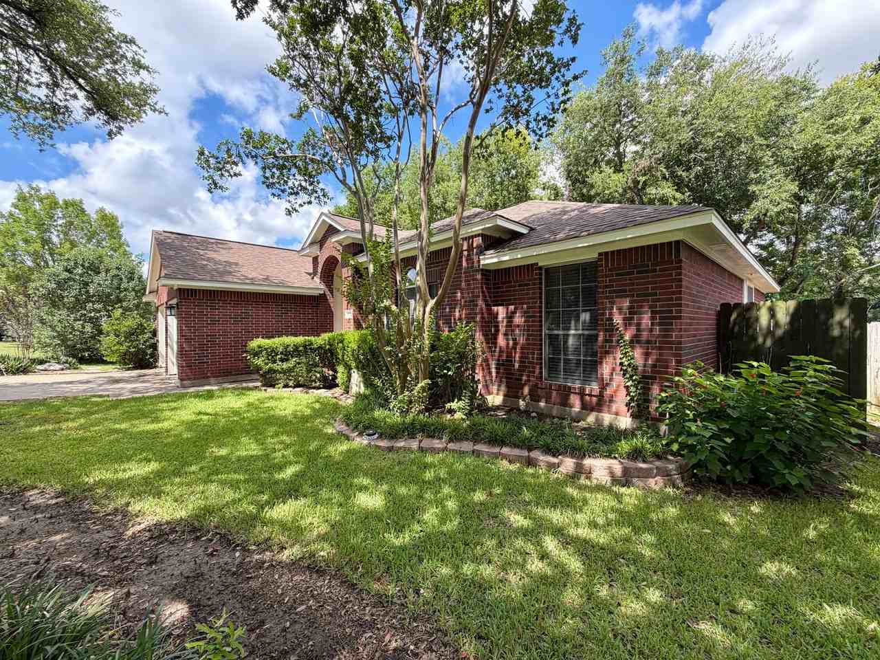12518 Zeller Ln - Photo 2 of 31