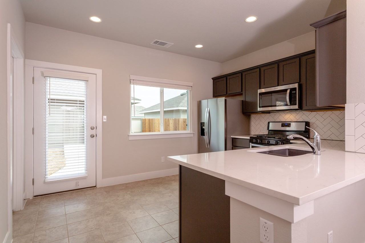 4720 Portillo Way - Photo 5 of 17