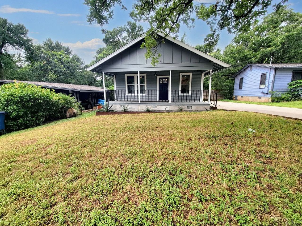 5501 Downs Dr - Photo 2 of 40