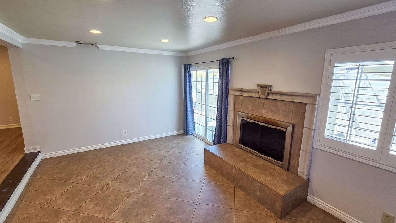 9342 Colfair St - Photo 7 of 31