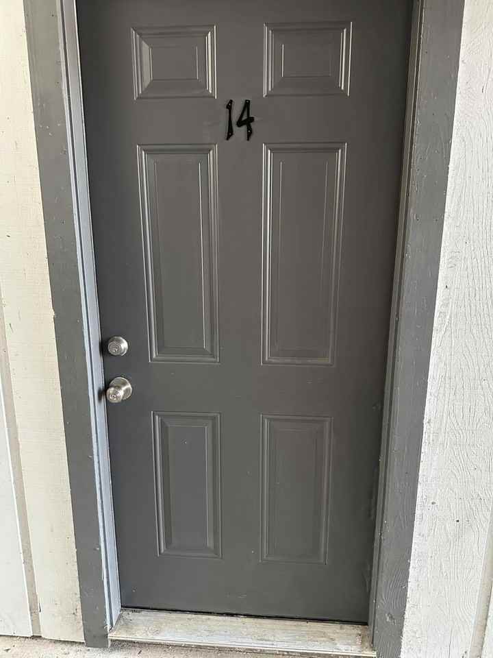 1704 1/2 Anderson - Photo 7 of 20