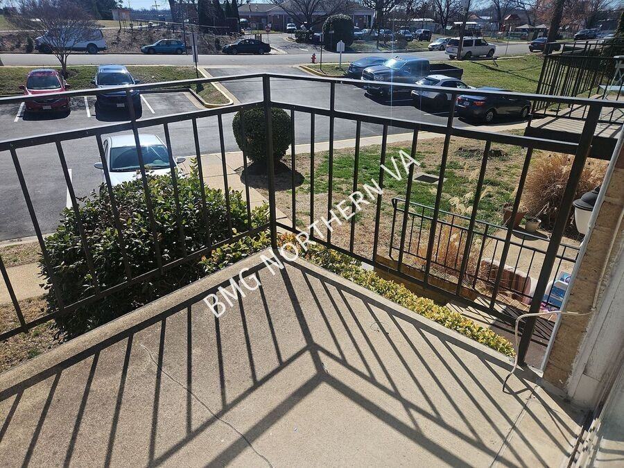 4104 Daniels Ave #304 - Photo 2 of 3