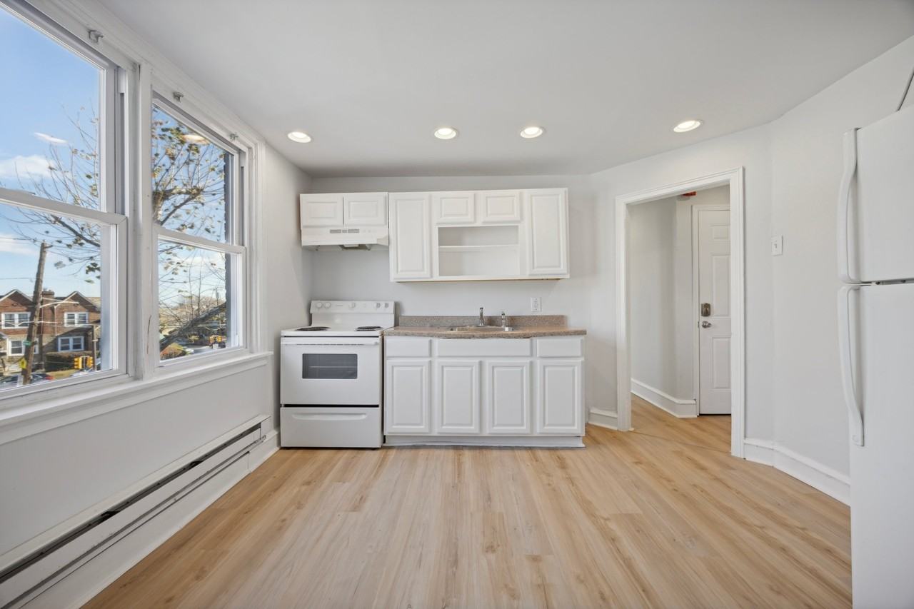 1873 E Tulpehocken St #2 - Photo 3 of 8