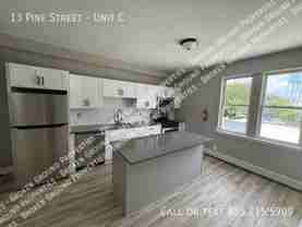 13 Pine St #C - Photo 1 of 1