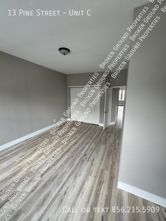 13 Pine St #C - Photo 5 of 9