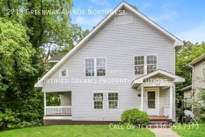 featured image of 2218 Greenway Ave
