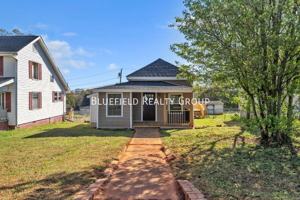 featured image of 4 Walnut St #A