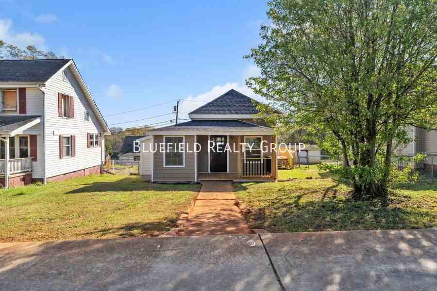 4 Walnut St #A - Photo 2 of 27