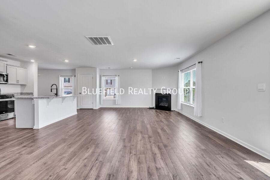 1264 Canter Pl - Photo 5 of 30