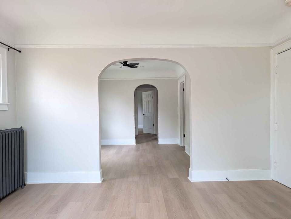 714 Elliott Street East - Photo 3 of 35