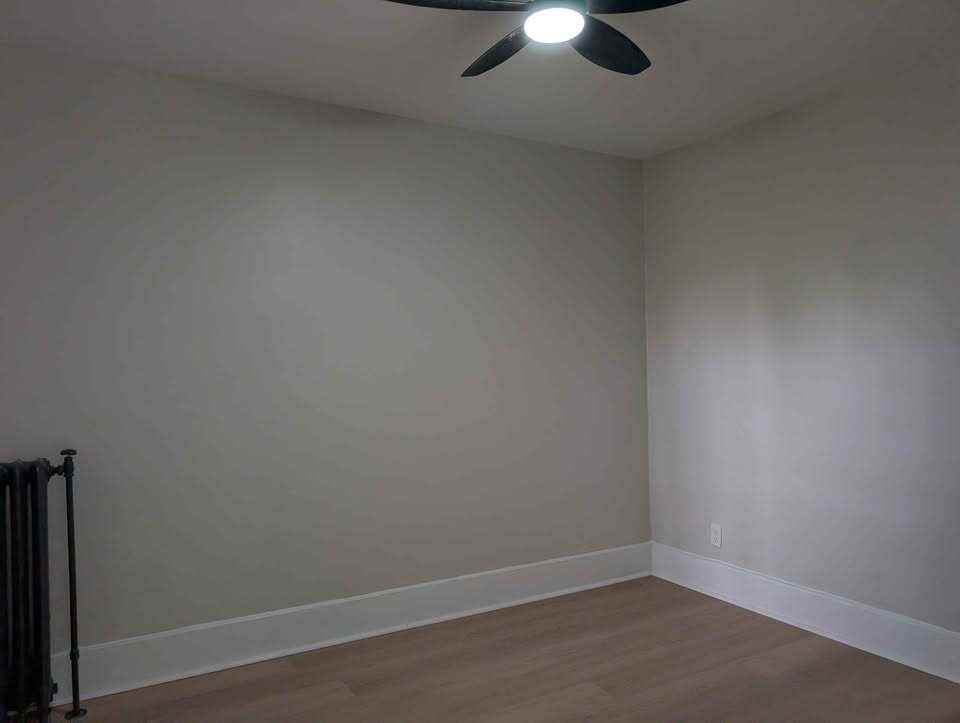 714 Elliott Street East - Photo 4 of 35