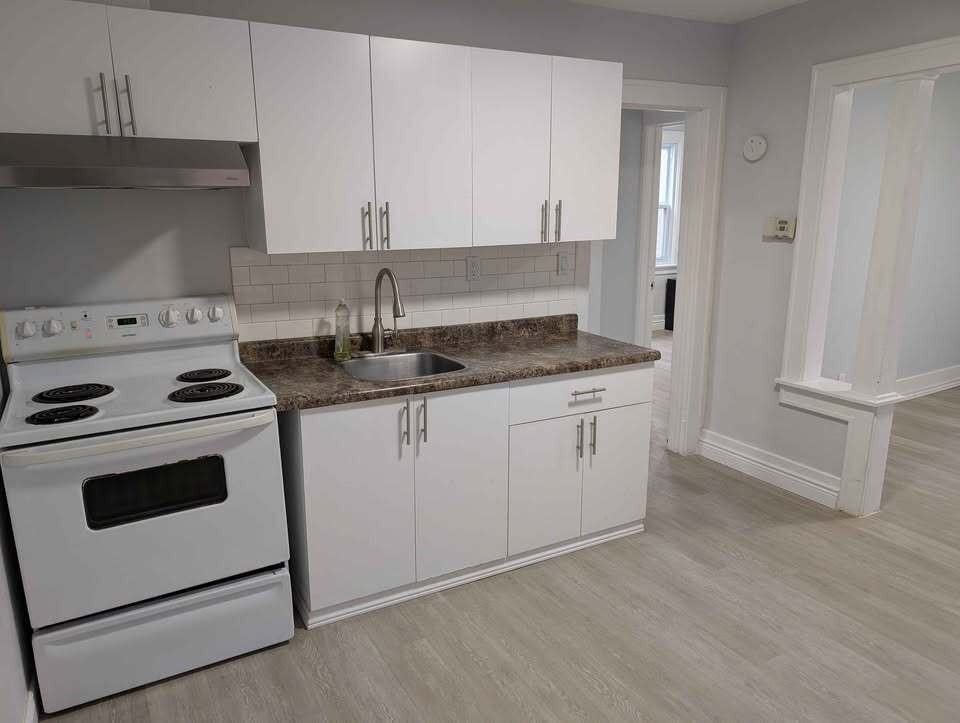 826 Ellrose - Photo 3 of 22
