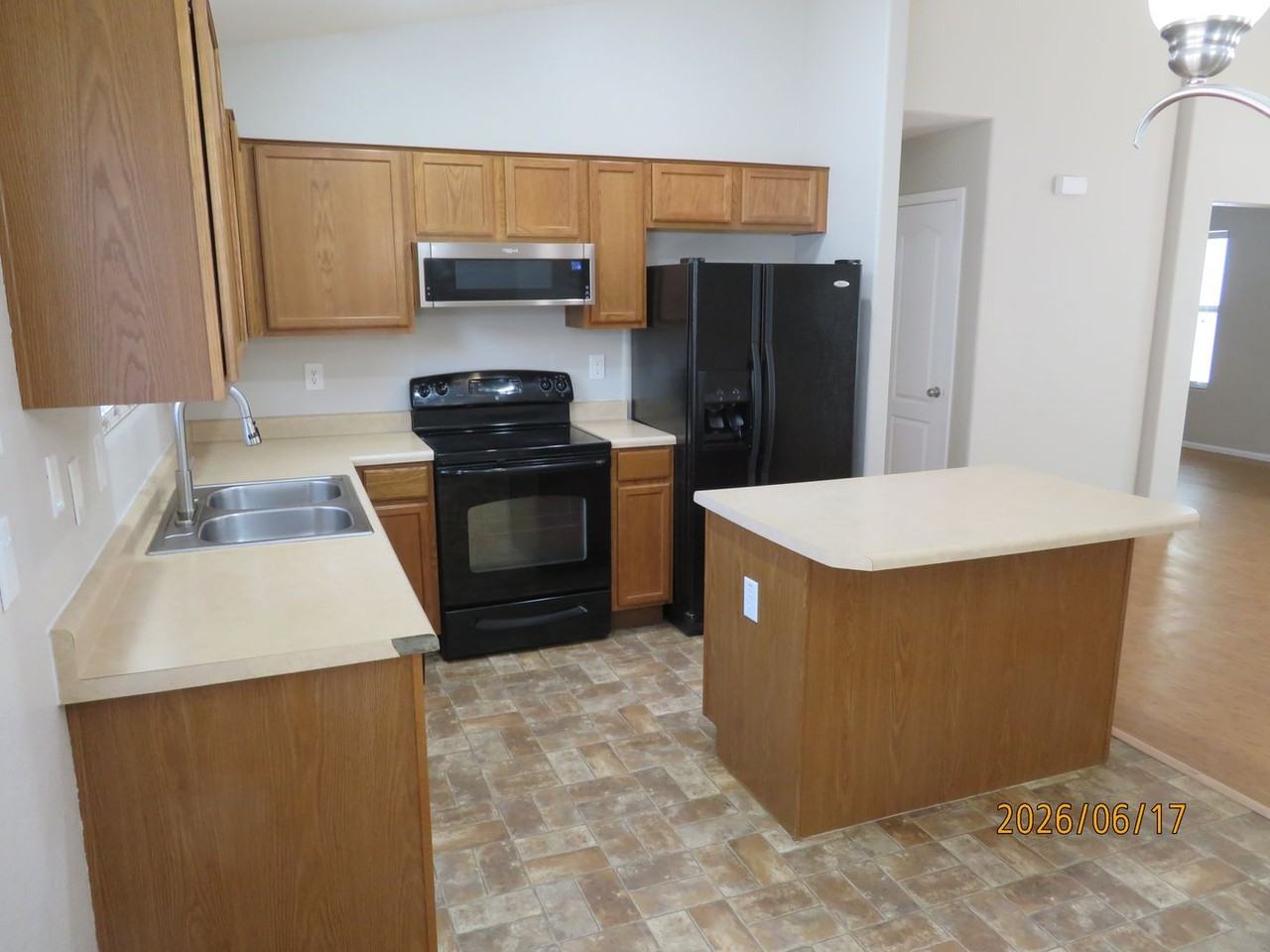 4079 E Mica Rd - Photo 3 of 38
