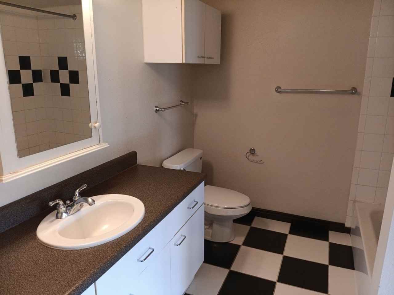 301 Central Ave Ne #210 - Photo 2 of 3