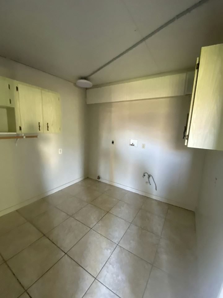 7413 Crock Avenue - Photo 7 of 22