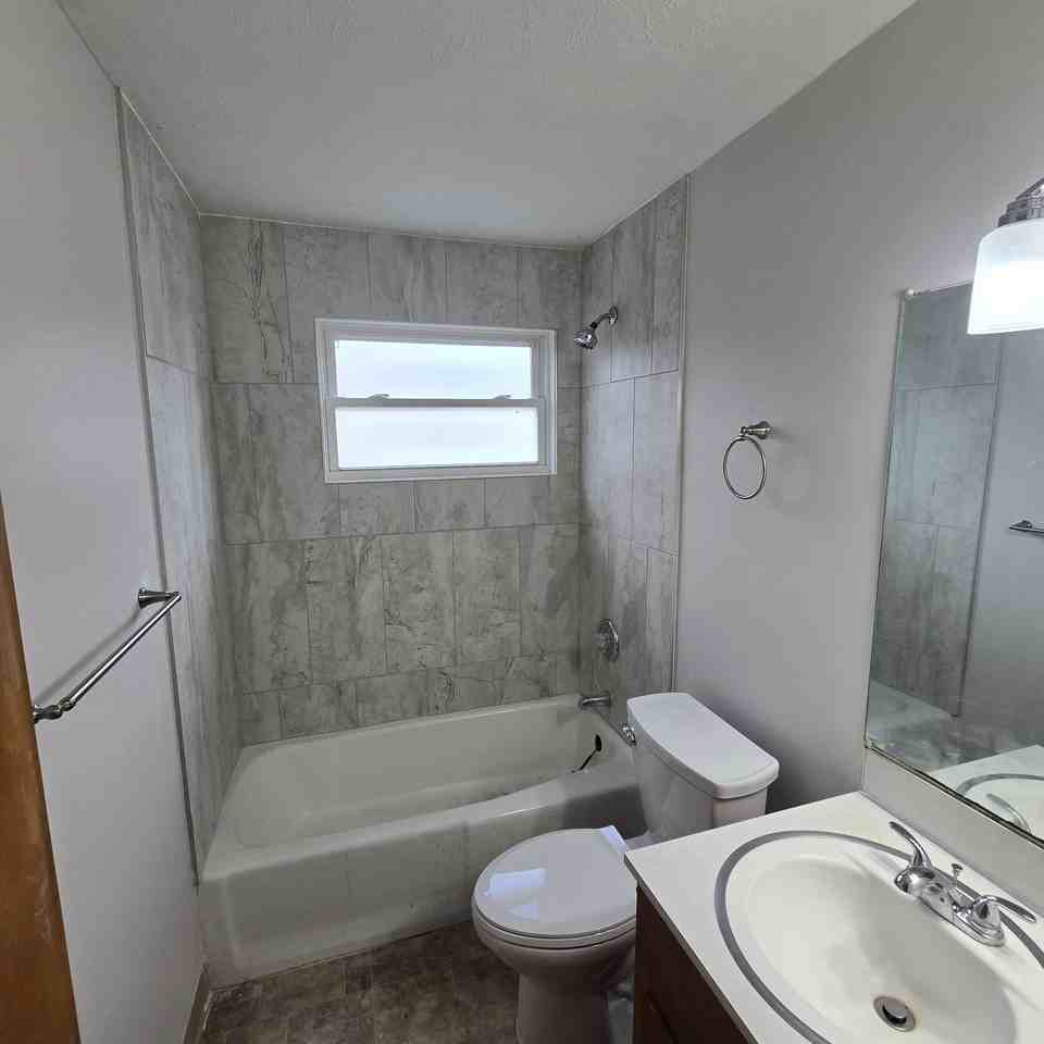 4621 Stockwell St #2 - Photo 4 of 16