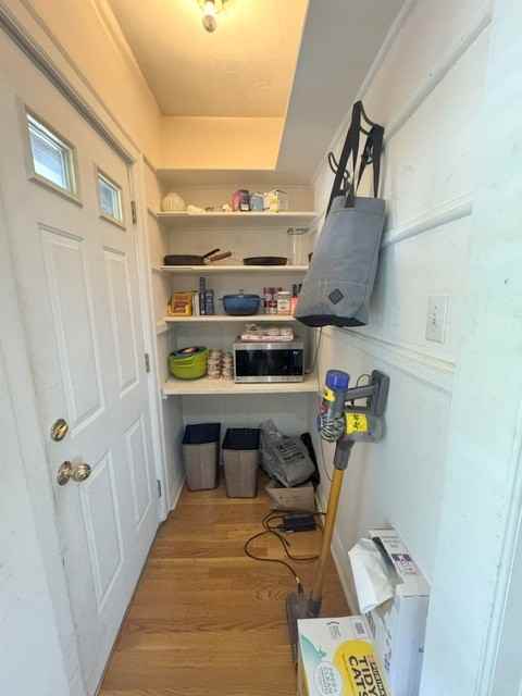 318 Columbia St #1 - Photo 6 of 17