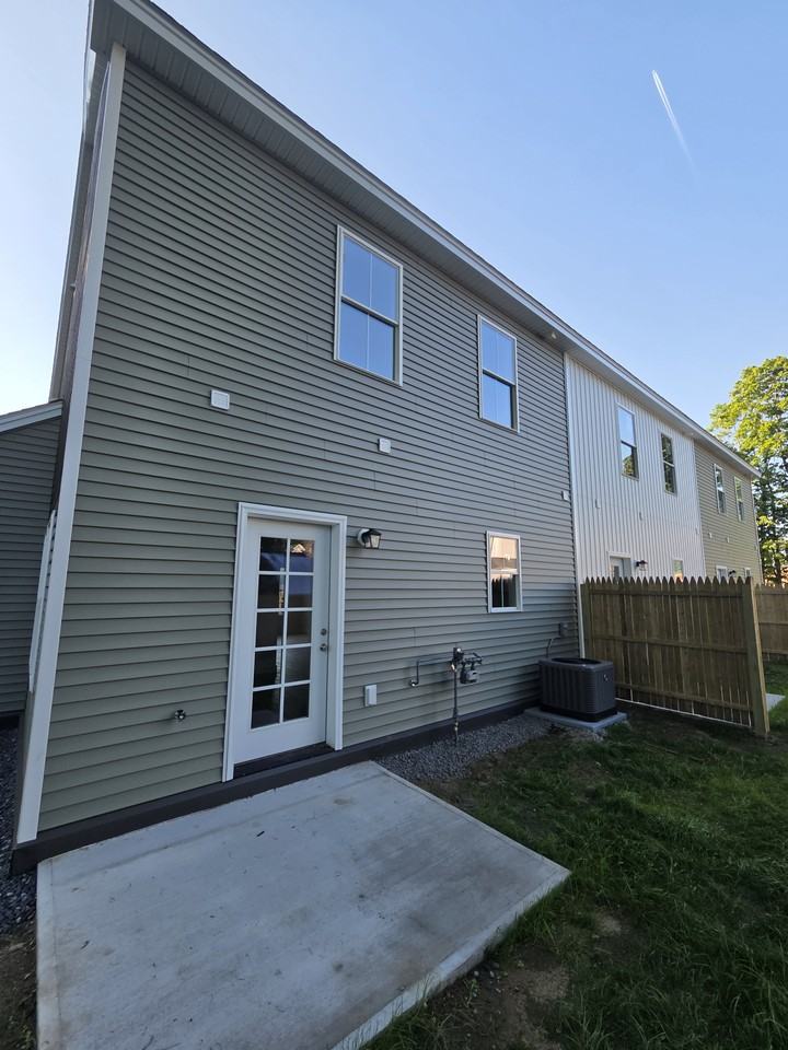 14 Beaver Way #A - Photo 2 of 12