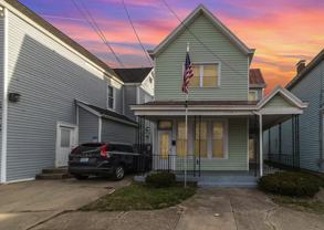 447 Washington Ave #B - Photo 1 of 1
