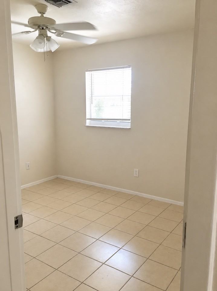 4004 Mindi Ave #2 - Photo 5 of 7