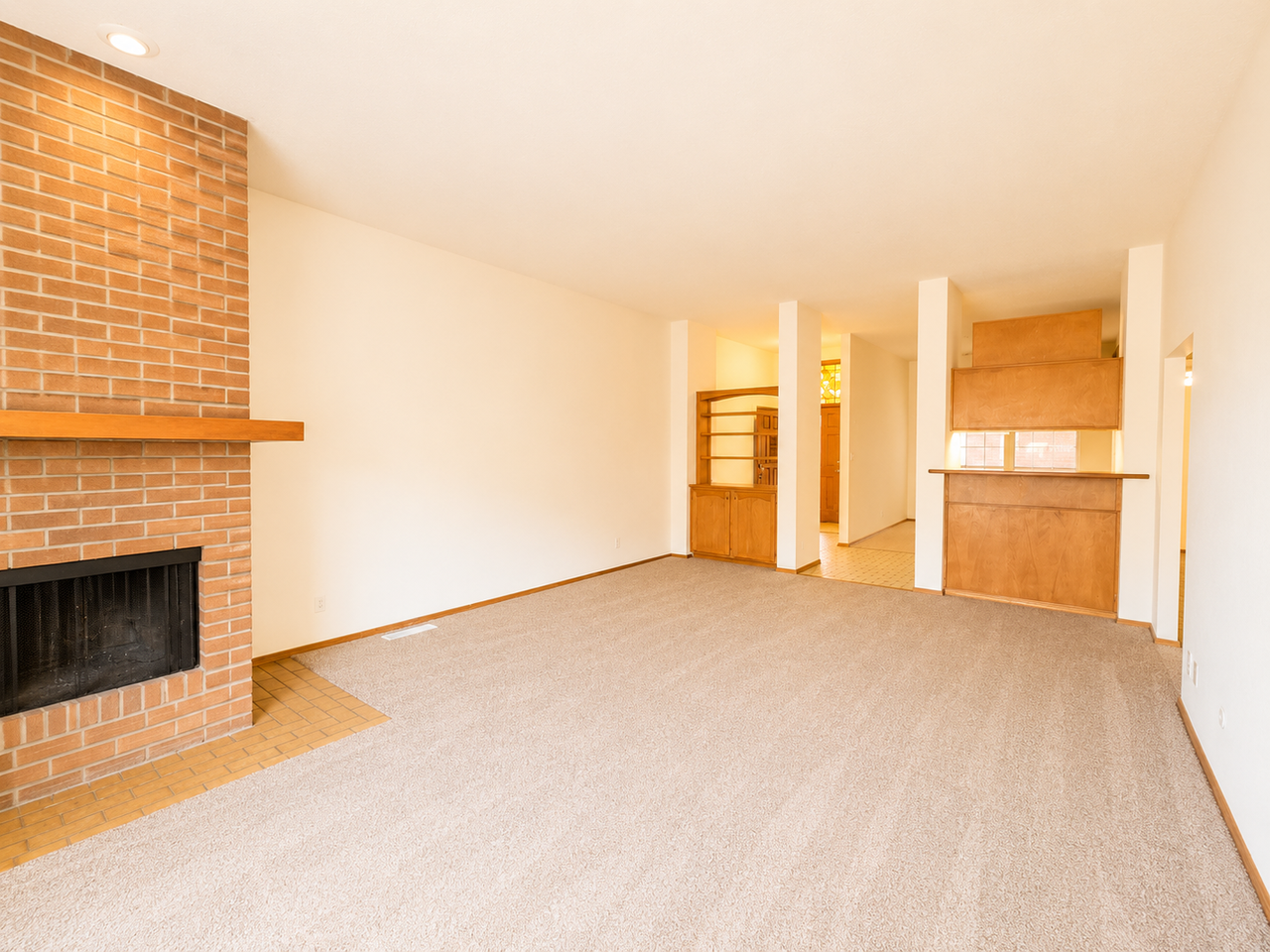 23 Lakeshore Dr Ne - Photo 3 of 21