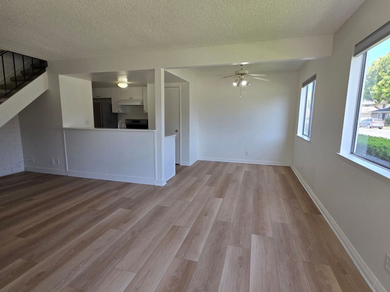 2647 Spinnaker Ave - Photo 2 of 11