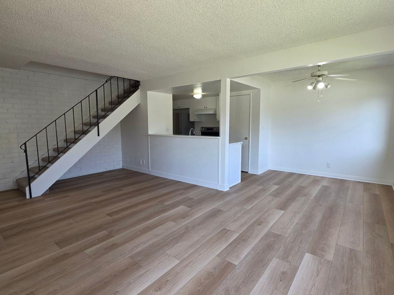 2647 Spinnaker Ave - Photo 3 of 11