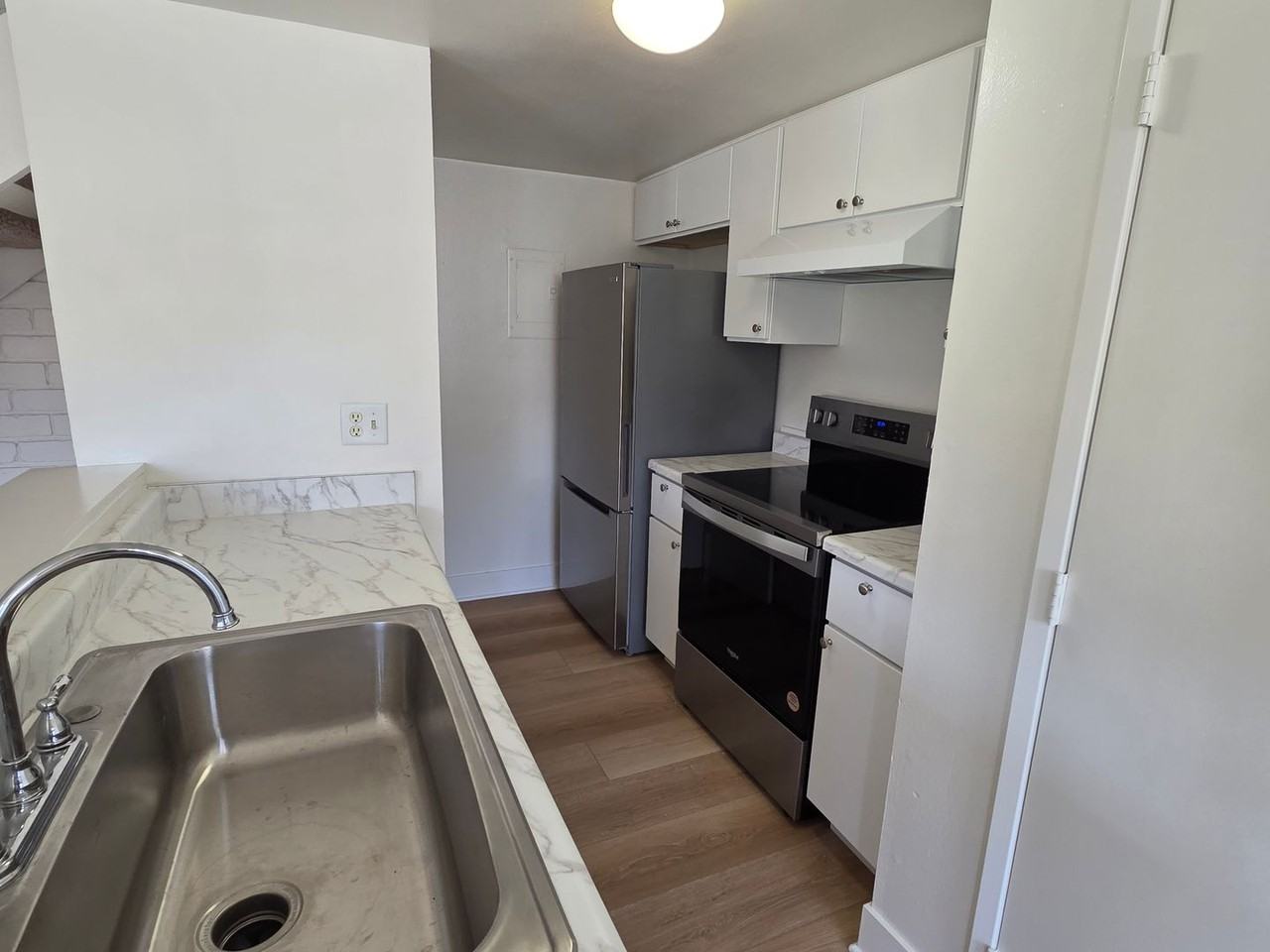 2647 Spinnaker Ave - Photo 5 of 11