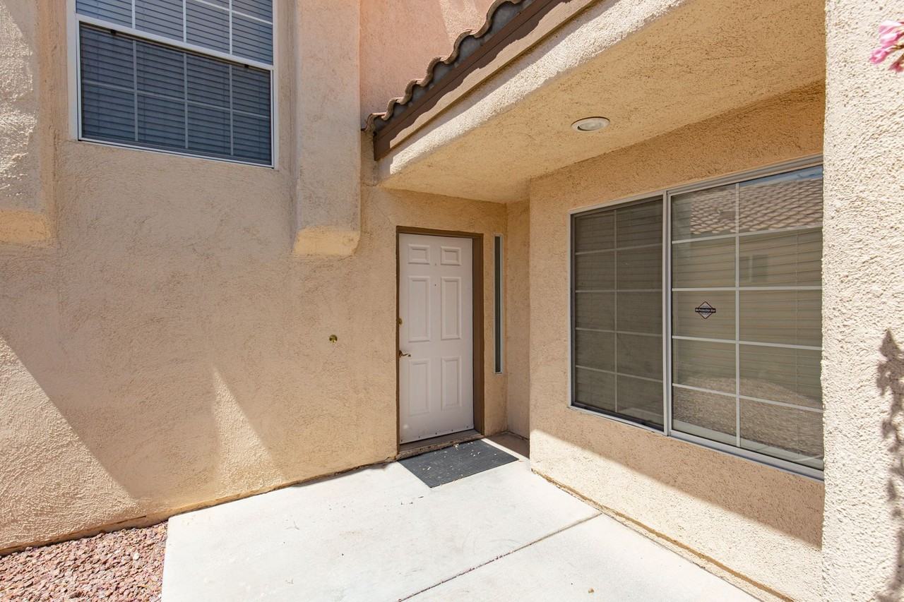 7281 Vista Bonita Dr - Photo 2 of 32