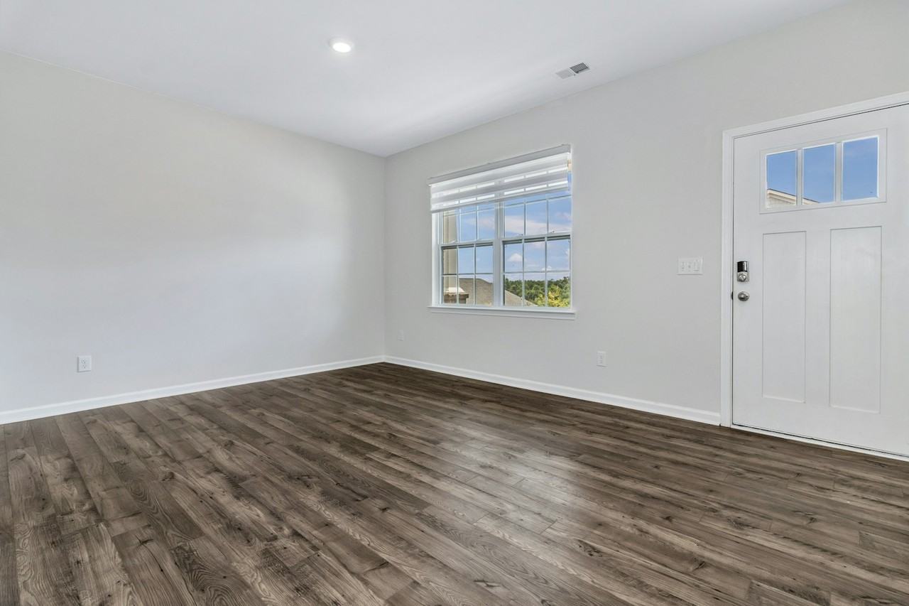229 Marathon Lane - Photo 6 of 46