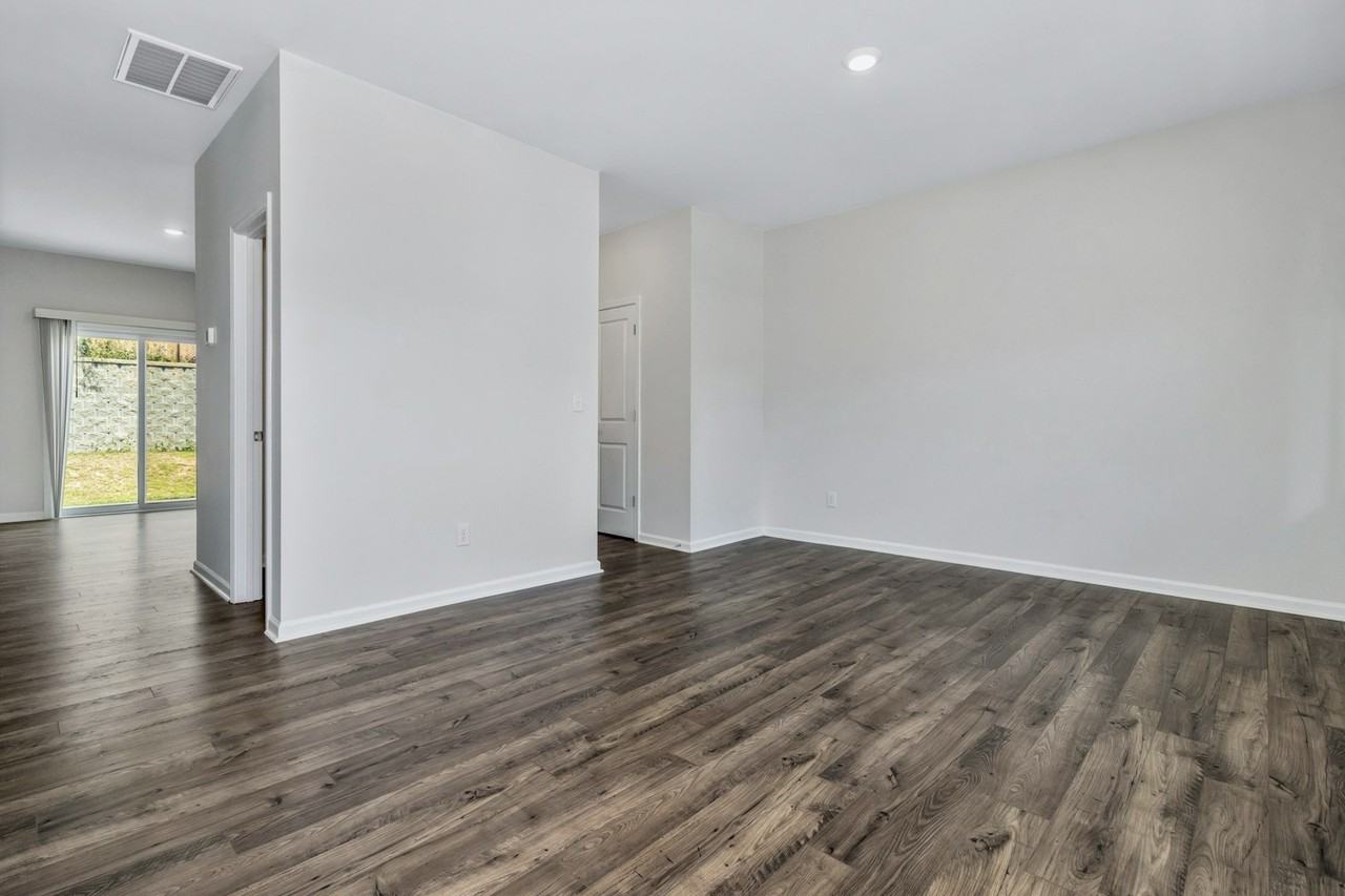229 Marathon Lane - Photo 7 of 46