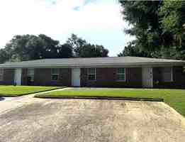 featured image of 3410 Green Briar Cir