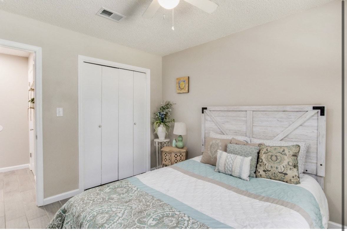 3410 Green Briar Circle, Unit A - Photo 4 of 11