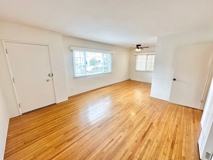 Sun-Filled Belmont Shore Apartment - Photo 1 of 1