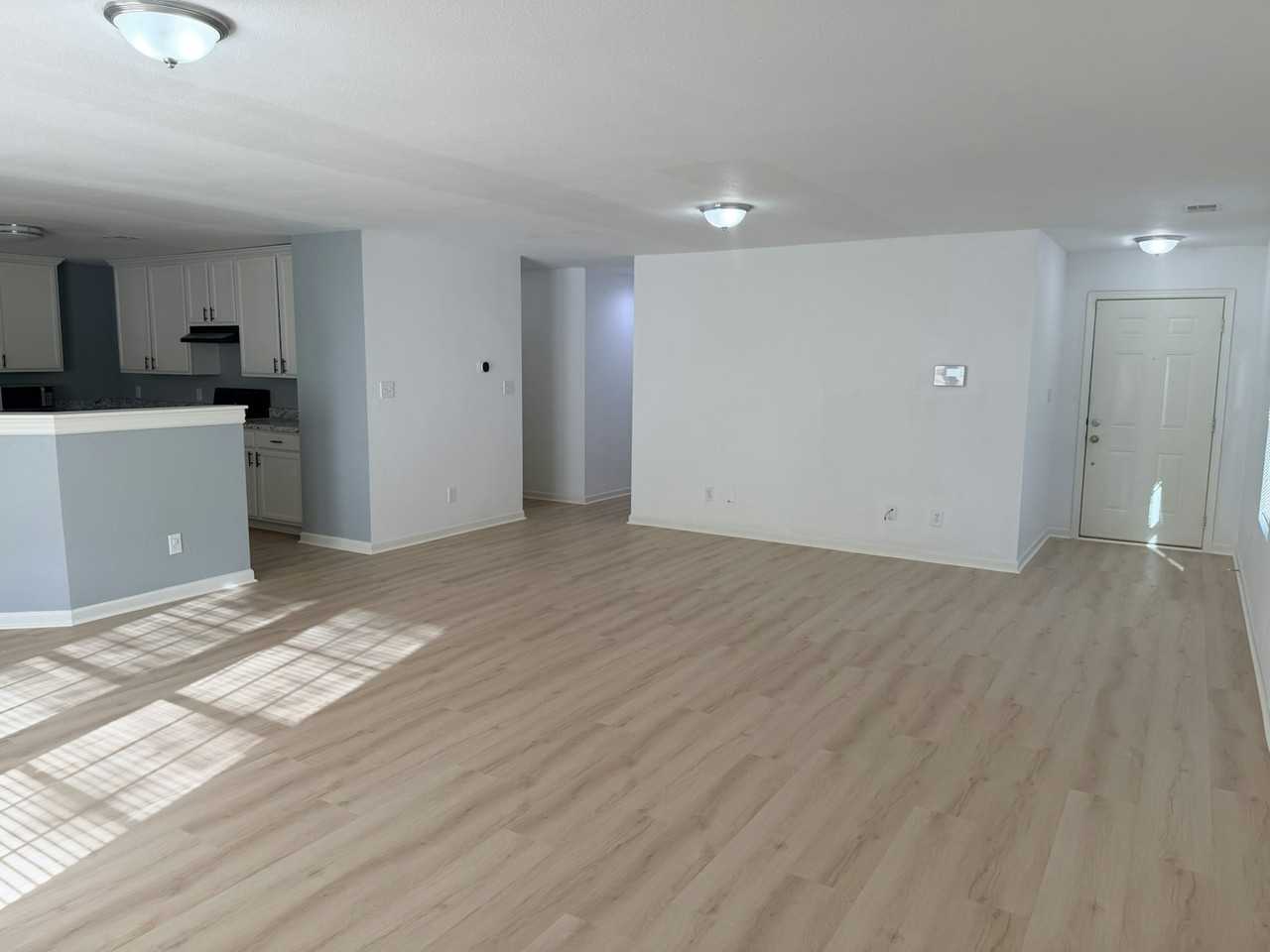 2500 First Hill Circle - Photo 3 of 18