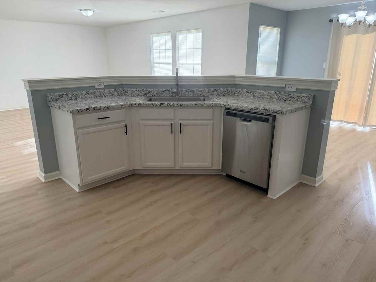 2500 First Hill Circle - Photo 4 of 18